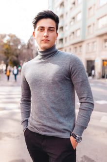 young-man-looking-at-camera-on-the-street-2022-10-03-17-31-35-utc.jpg